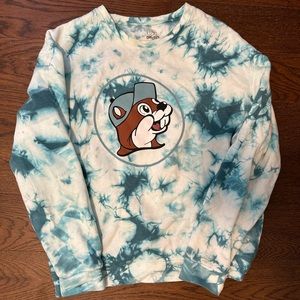 Buc-ee’s blue tie dye crewneck
